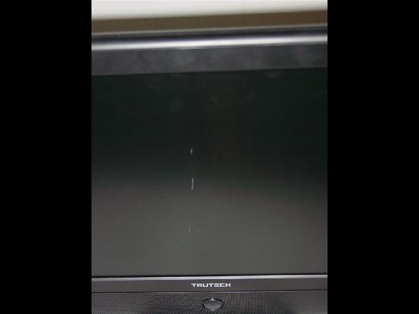 TRUTECH 19 LCD TV FLAT PANEL MONITOR WITH HDMI IN READ  